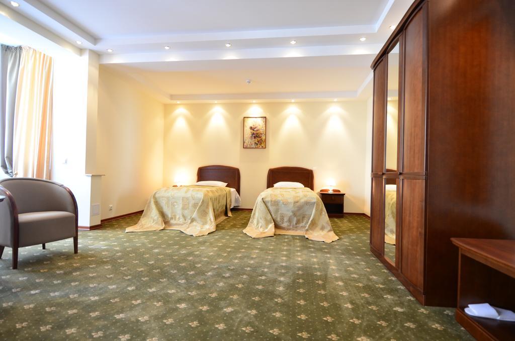Platinum Hotel Кишинів Екстер'єр фото
